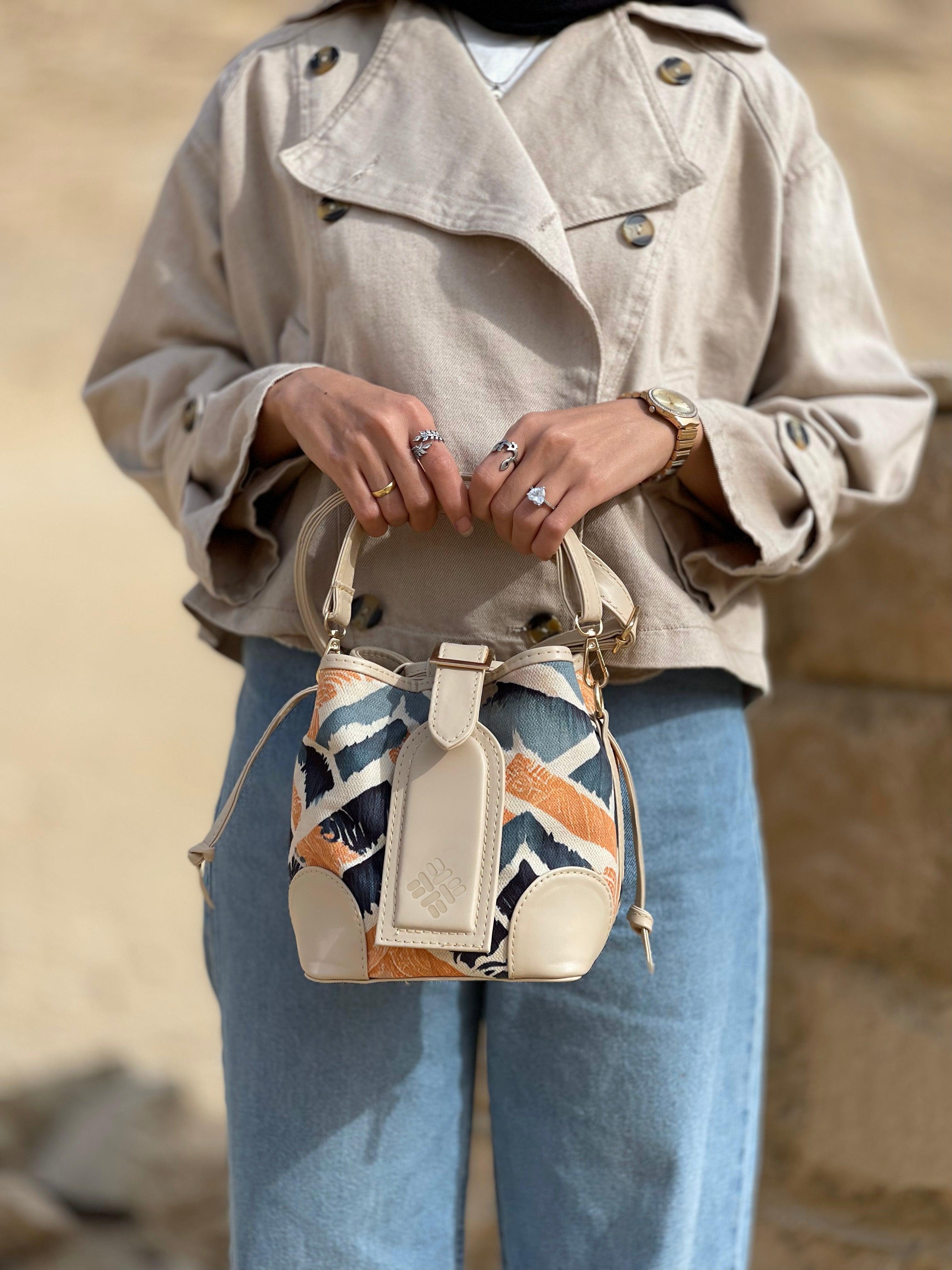 Chic Utility Meets Bold Prints: The Ultimate Crossbody Bag for Your Spring Wardrobe - CANVAEGYPT