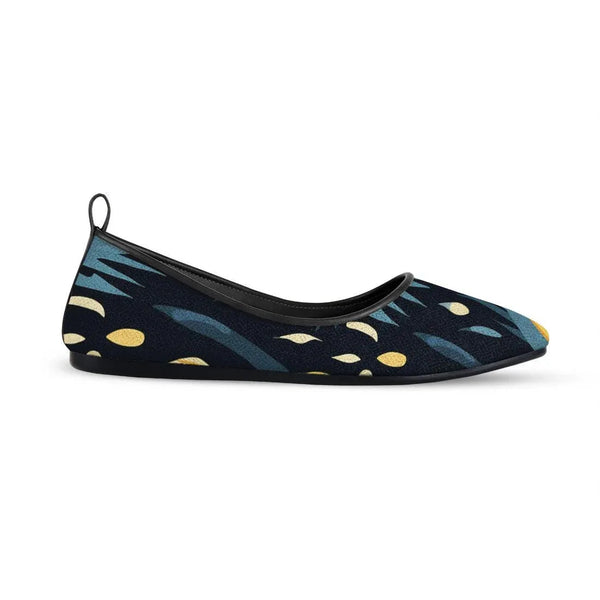 Black Round Toe Shoe Light