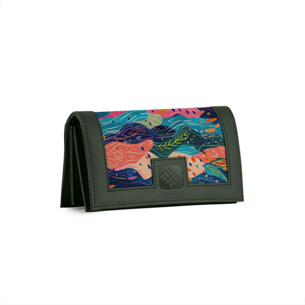 DGreen Sleek Elegance Fold Wallet Featuring Flowing Nature Waves - 1
