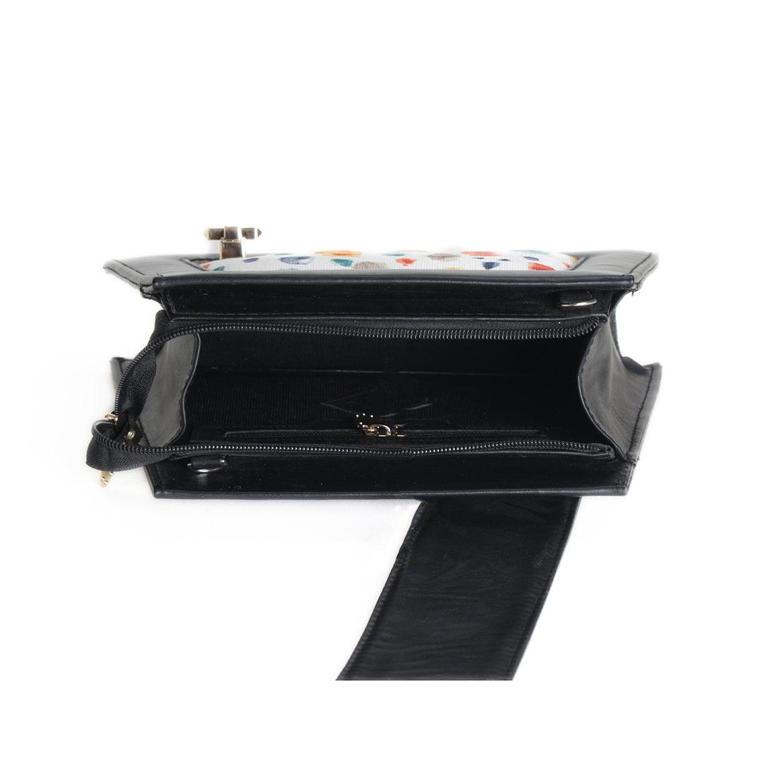 White One Handed Bag She remembered - CANVAEGYPT