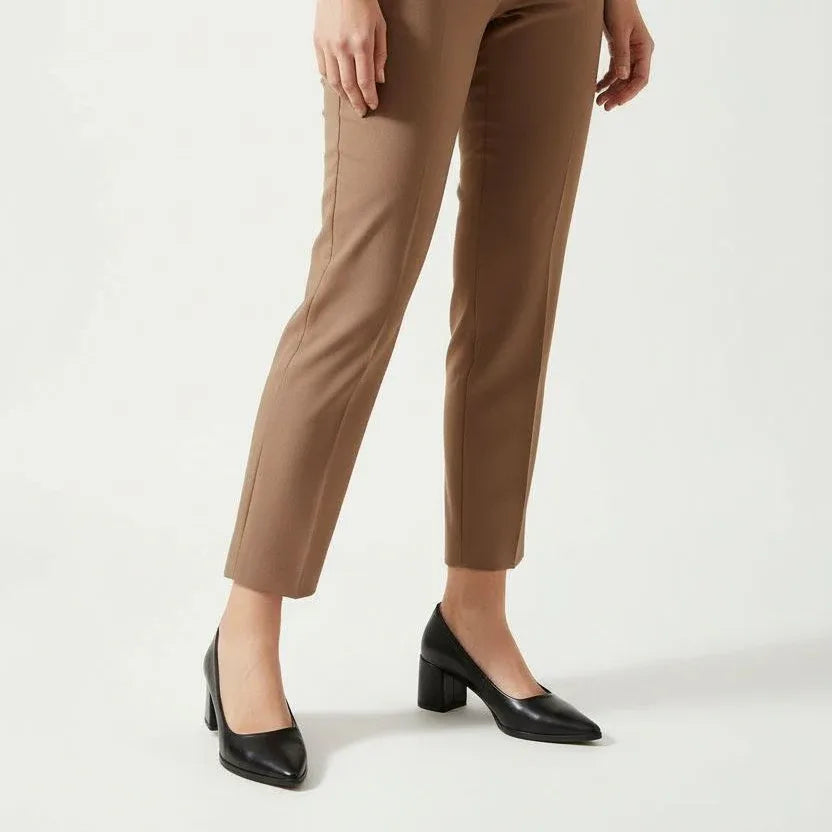 Black Uptown Classic Pumps – Effortless Elegance