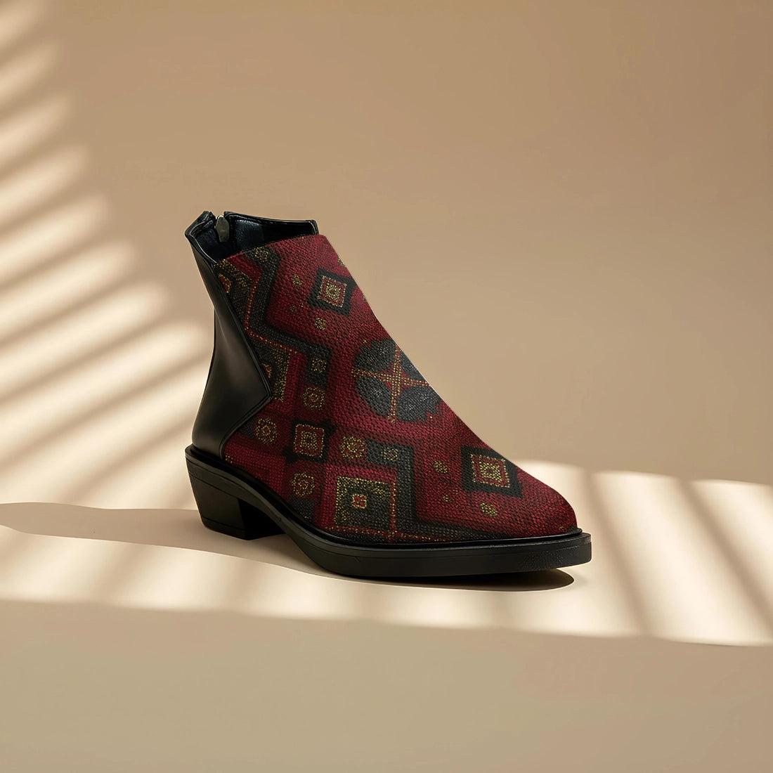 The Statement Boot Sahara Stitched