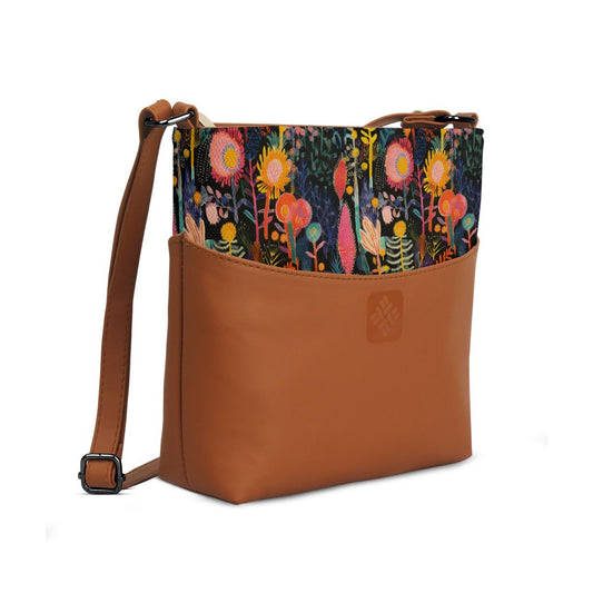 Chic Essentials Crossbody Midnight Floralscape - CANVAEGYPT