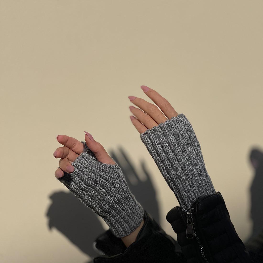 Elegant Aura fingerless - CANVAEGYPT