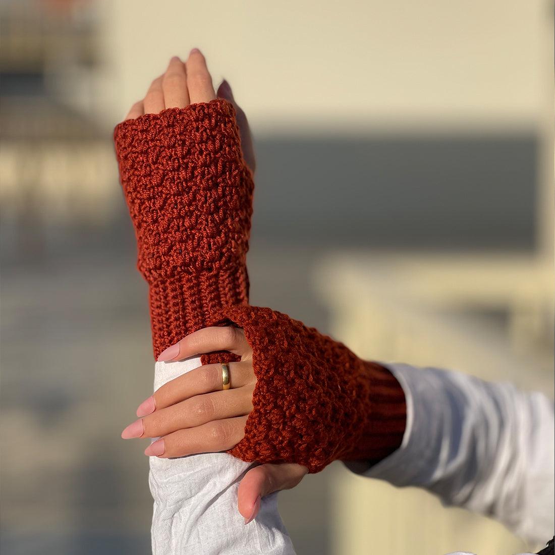 Playful Willow Fingerless - CANVAEGYPT