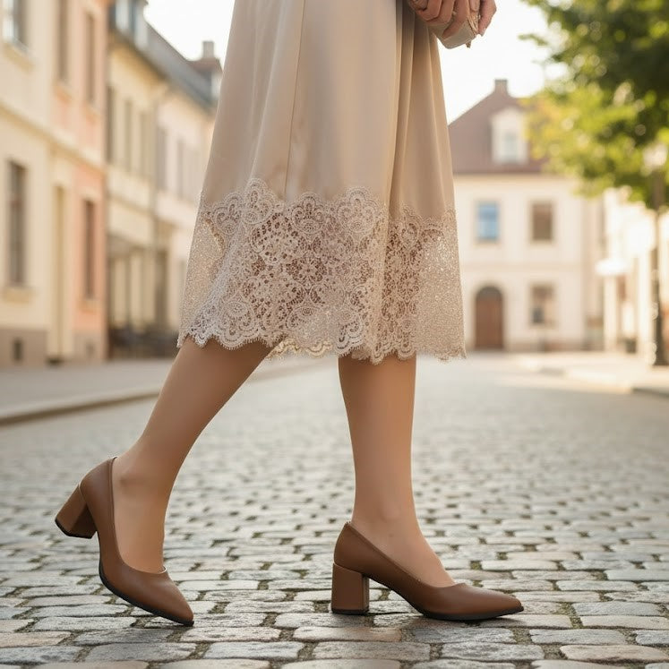 Café Uptown Classic Pumps – Effortless Elegance
