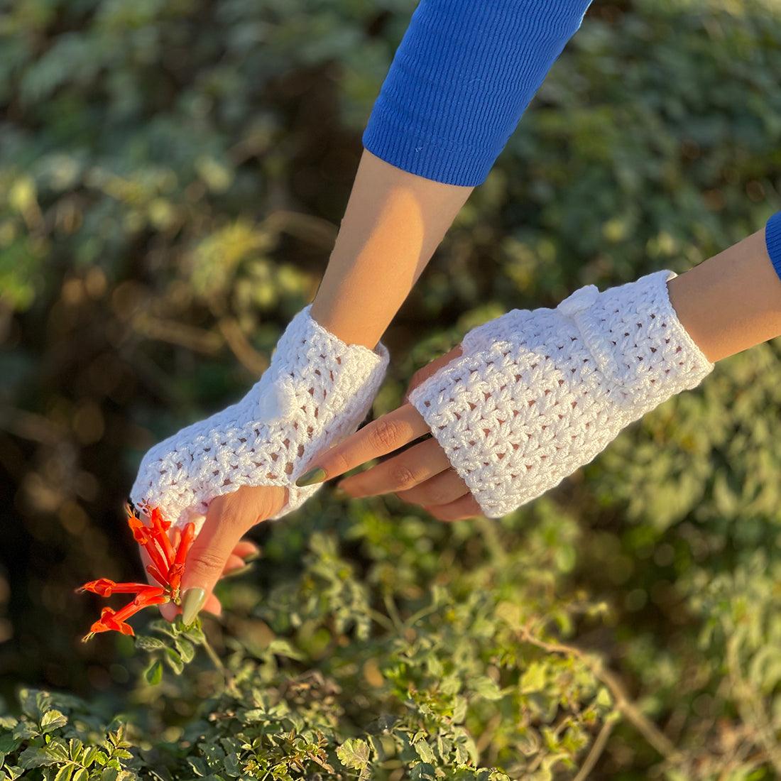 Retro Charm Fingerless - CANVAEGYPT