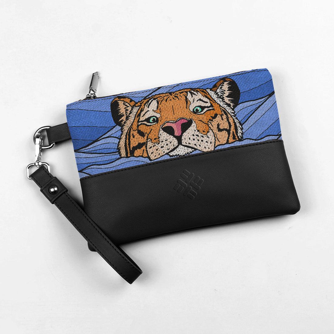 Black Toiletry Pouch Sea Tiger - CANVAEGYPT