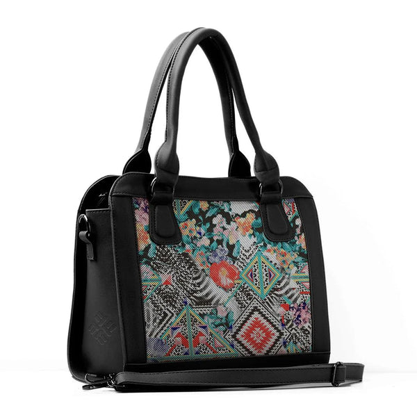 Black Travel Hobo Bag Texture - CANVAEGYPT