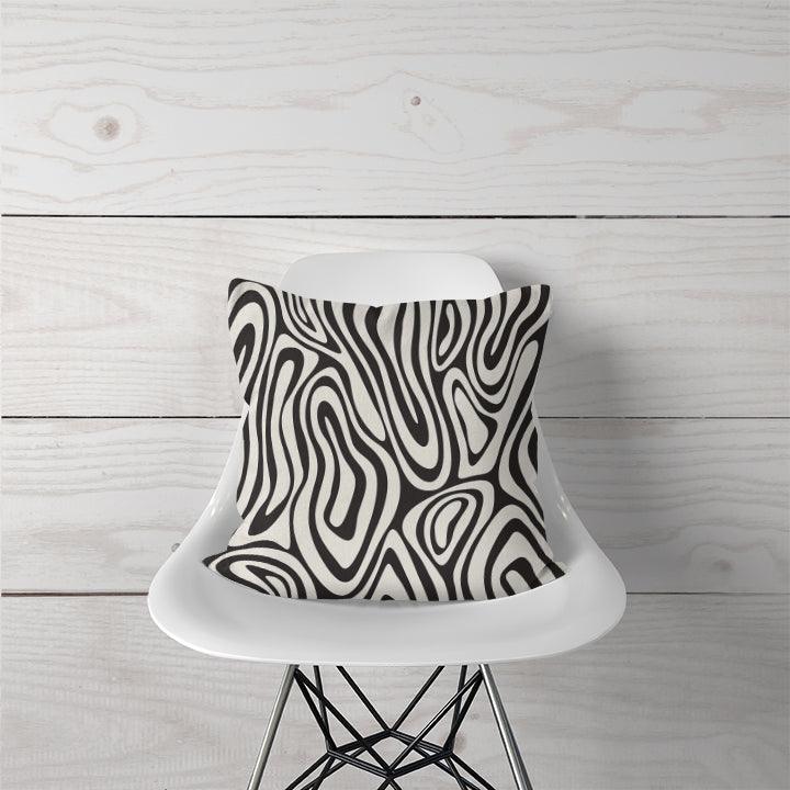 Decorative Pillow B&W Circles - CANVAEGYPT
