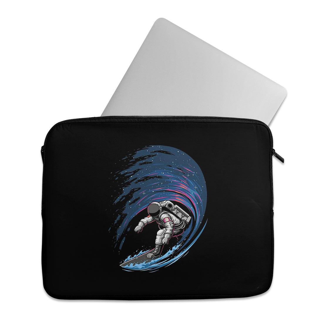 Laptop Sleeve Astronaut surfer - CANVAEGYPT