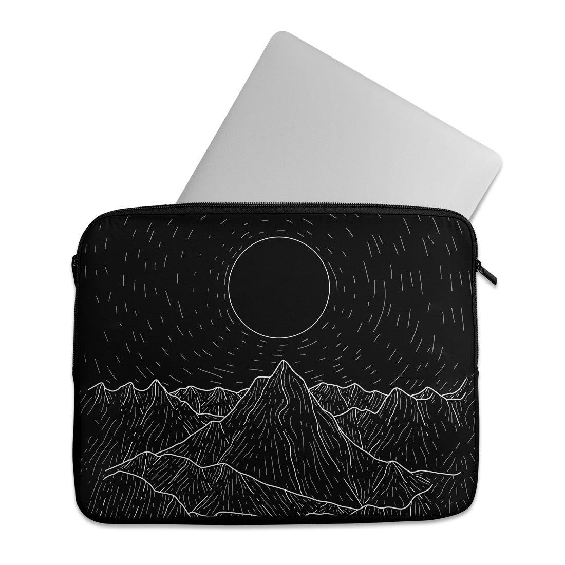 Laptop Sleeve The dark mountainous - CANVAEGYPT