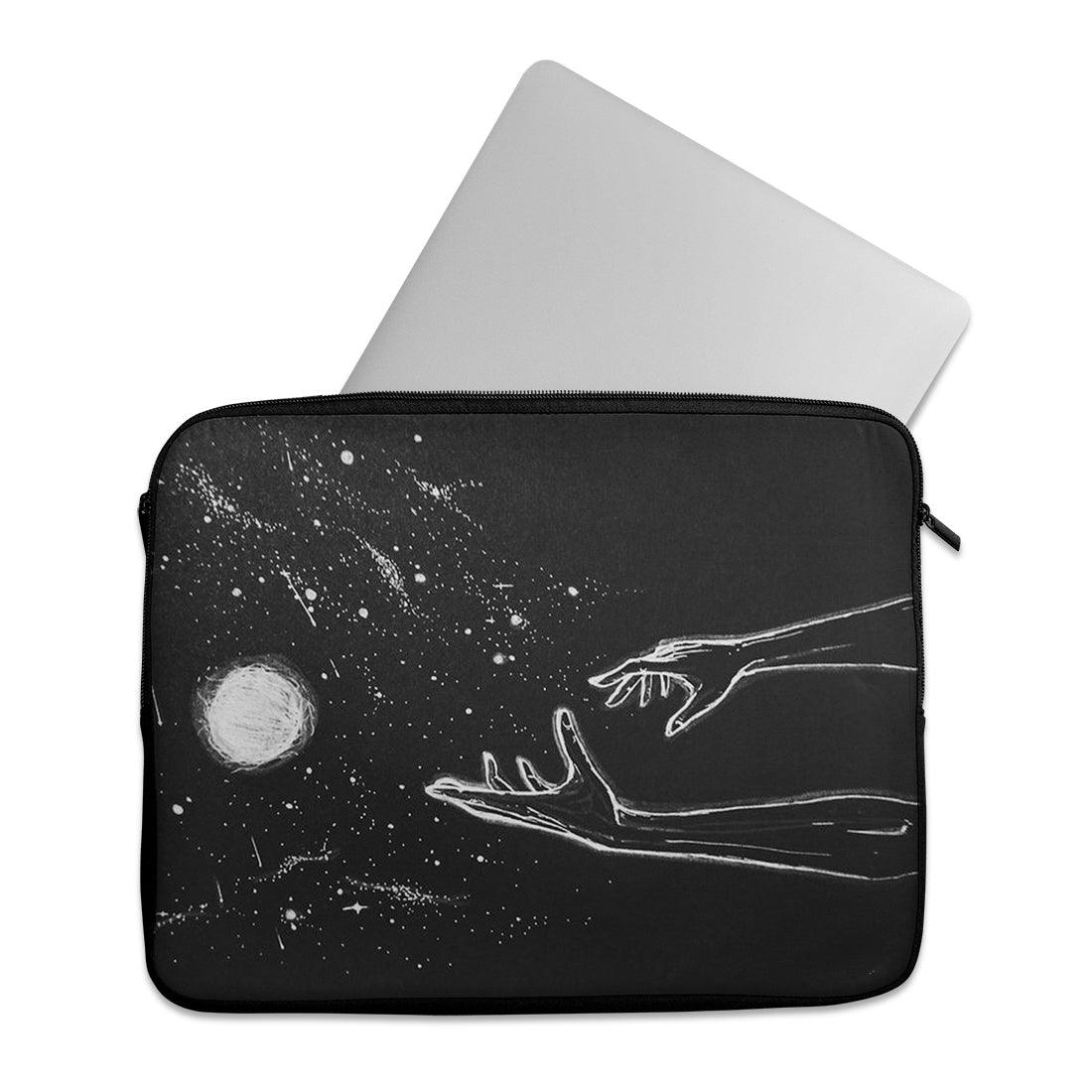 Laptop Sleeve Touch The Moon - CANVAEGYPT