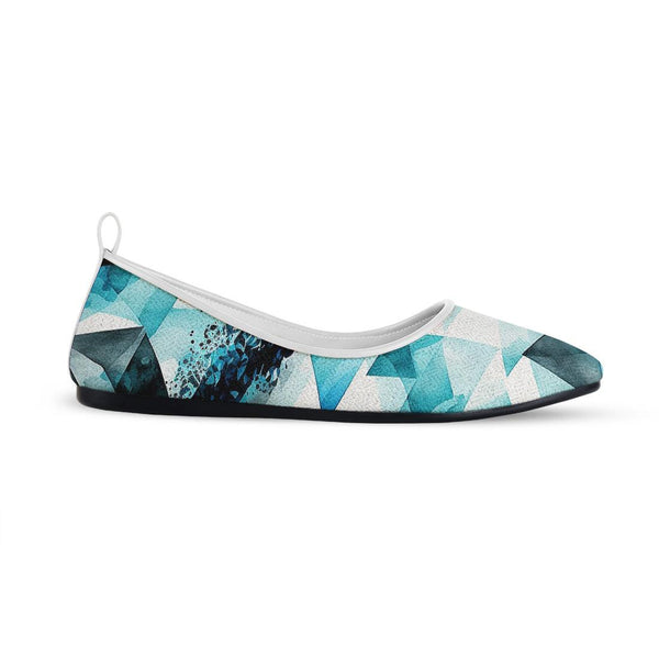 White Round Toe Shoe Ice Triangles