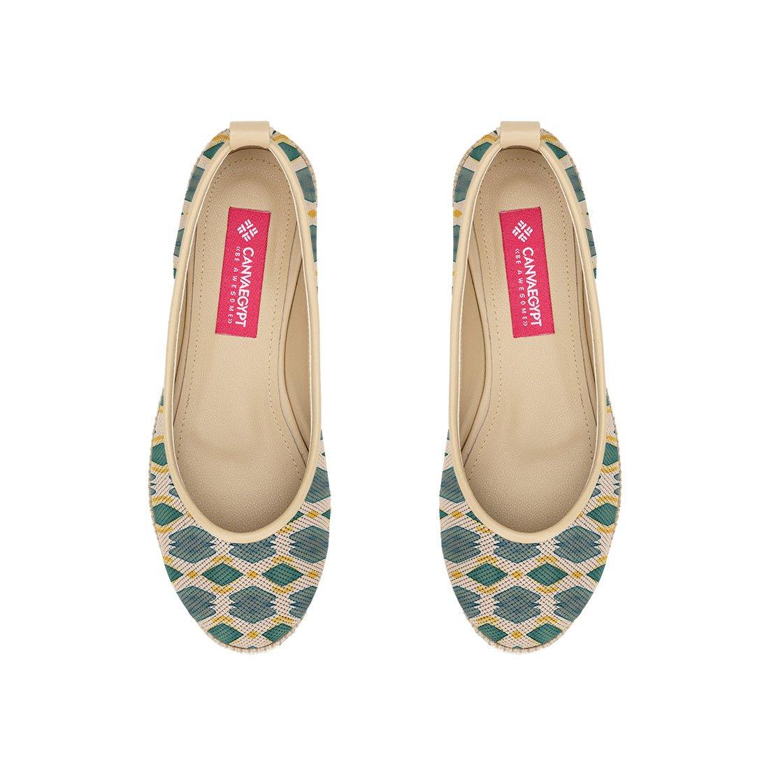 Beige Voyage Round Toe Pattern - CANVAEGYPT